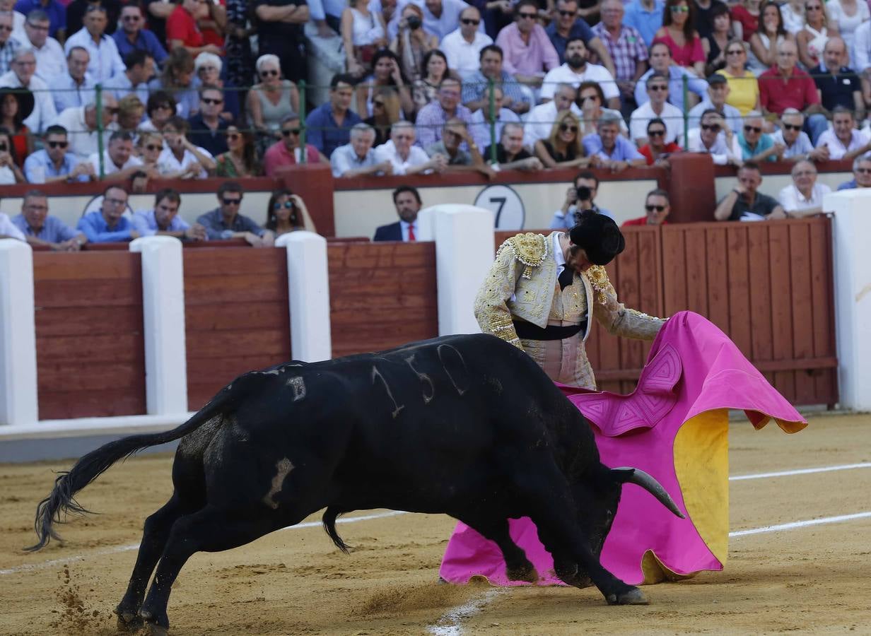 Corrida de toros en Valladolid con Morante de la Puebla, Sebastián Castella y López Simón