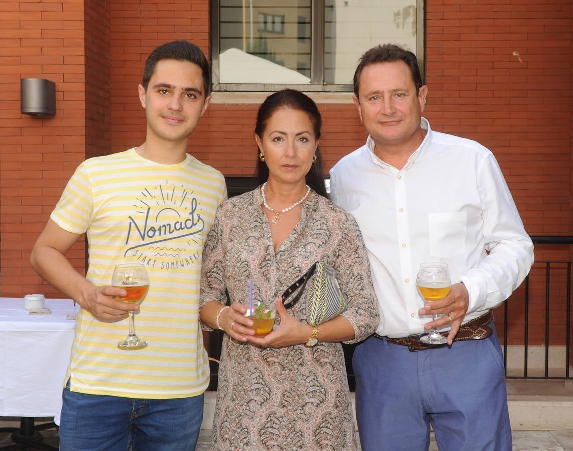 Alberto Gómez, Ana Isabel Luis y Teófilo Gómez (Laboral Kutxa).