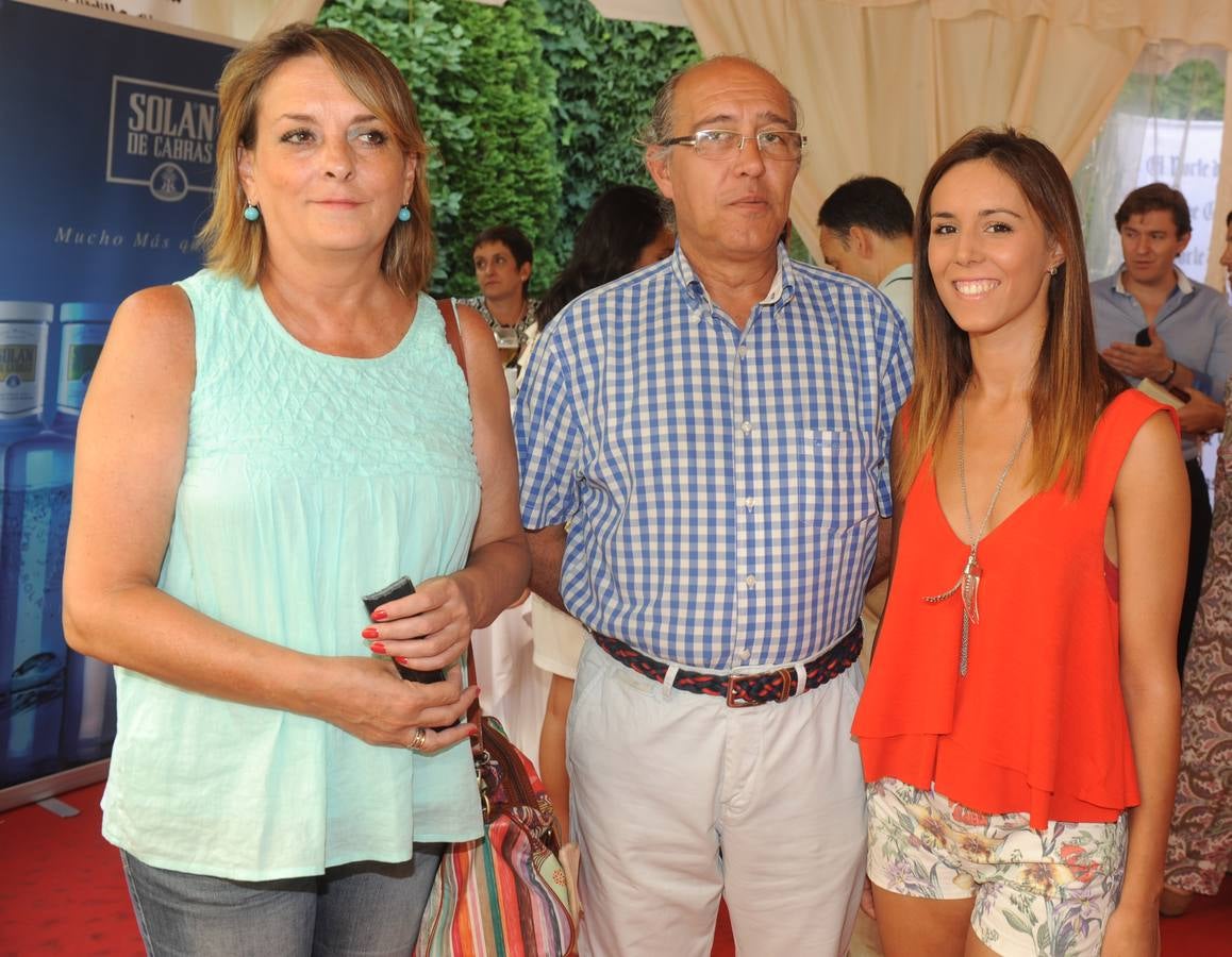 Susana Munielo (Ateneo), Valentín Bros (AMG Informática) y Susana Bros.