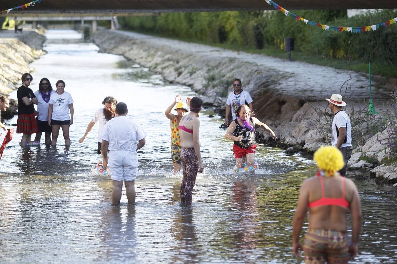 Descenso de embarcaciones por el Esgueva