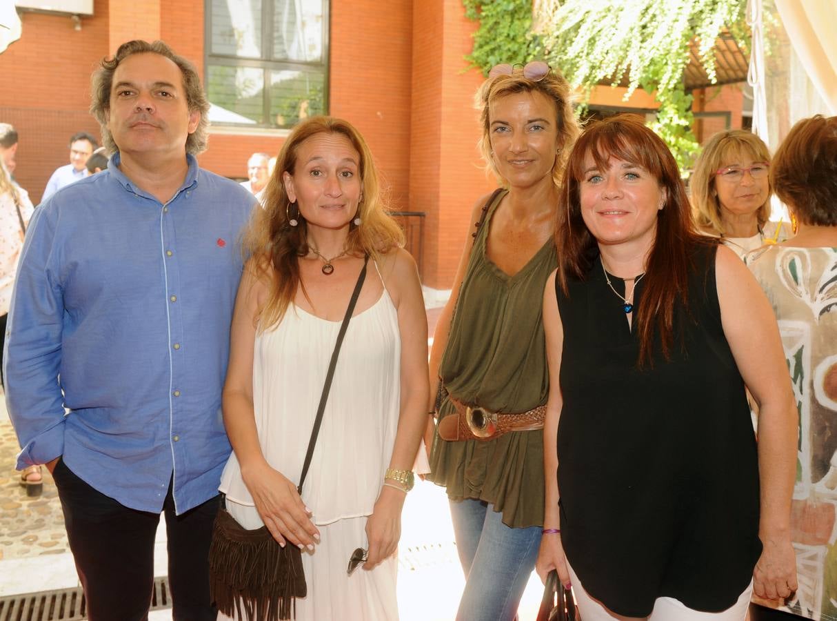 Marco Valdegrama, Yolanda Vázquez, Inma Llorente y María Ángeles Cortés, de Servicios Inmobiliarios Transparentes. 
