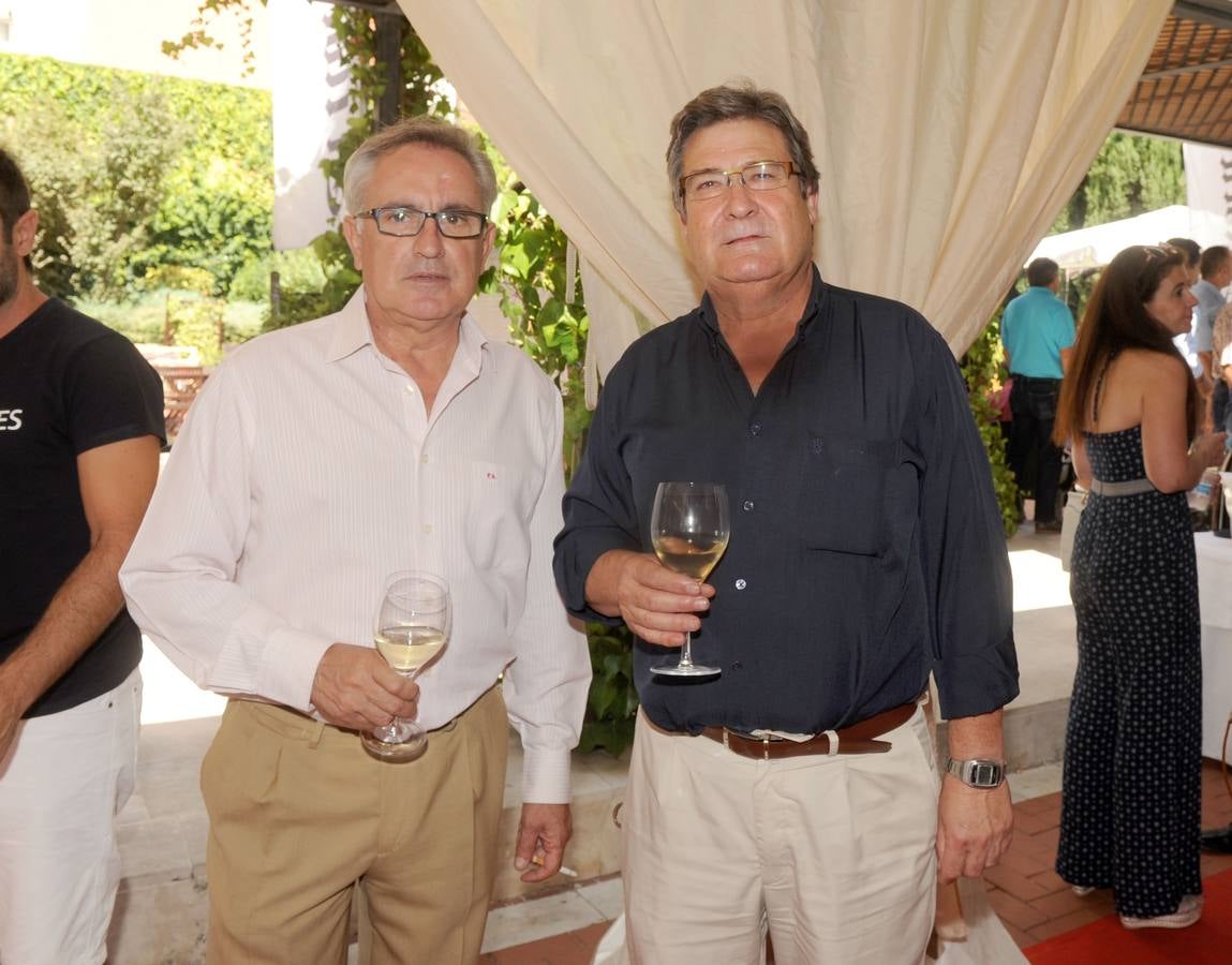 Florencio Alonso (Regalos 2000) y Fernando Sanz, de Iberdrola.. 