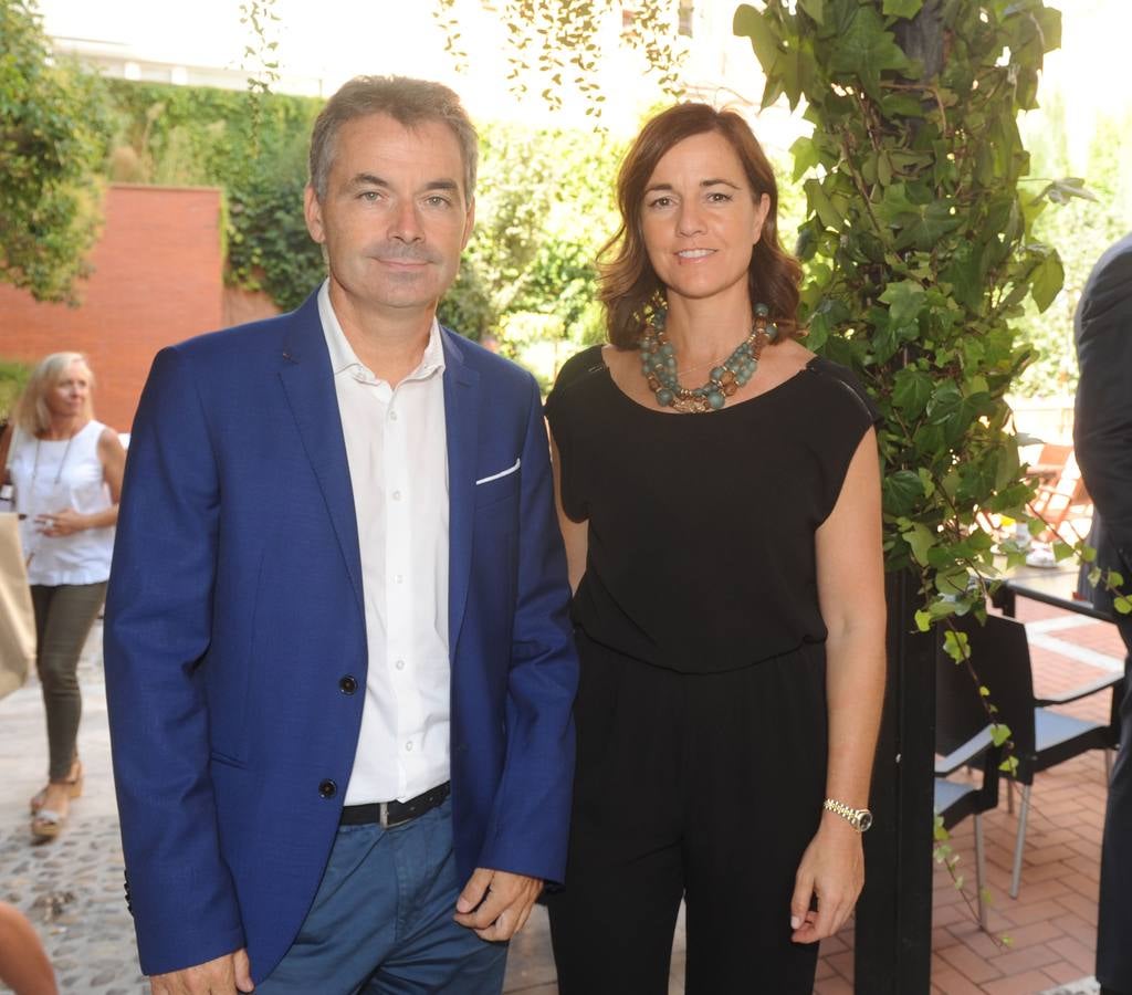 Última jornada de la caseta de El Norte en las fiestas de 2016 (2/2)