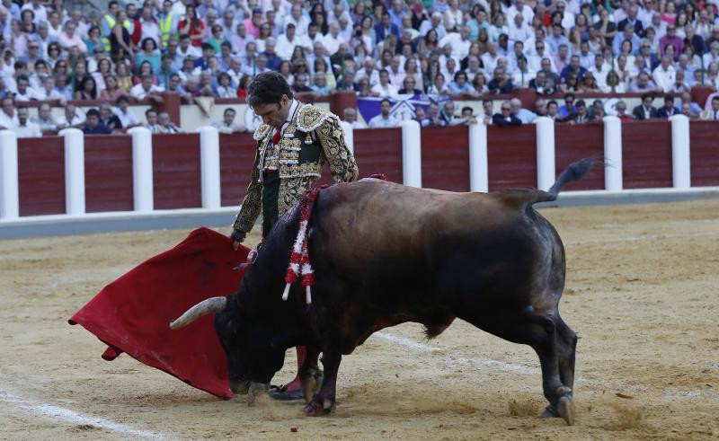 Corrida de Toros de José Tomás y José María Manzanares en Valladolid (1/2)