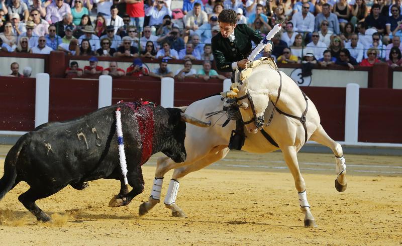 Corrida de Toros de José Tomás y José María Manzanares en Valladolid (2/2)