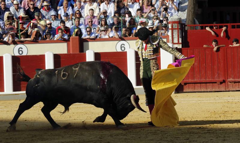 Corrida de Toros de José Tomás y José María Manzanares en Valladolid (2/2)