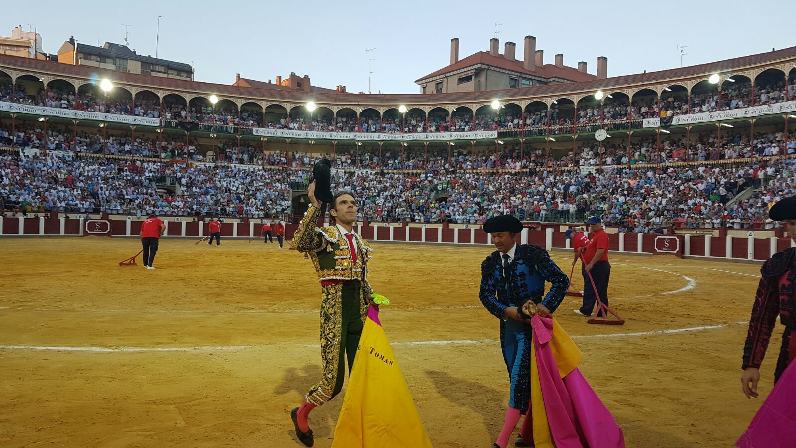 Corrida de Toros de José Tomás y José María Manzanares en Valladolid (1/2)