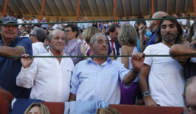 José María García con los empresarios Juan José Hidalgo y su hijo, Javier Hidalgo.. 