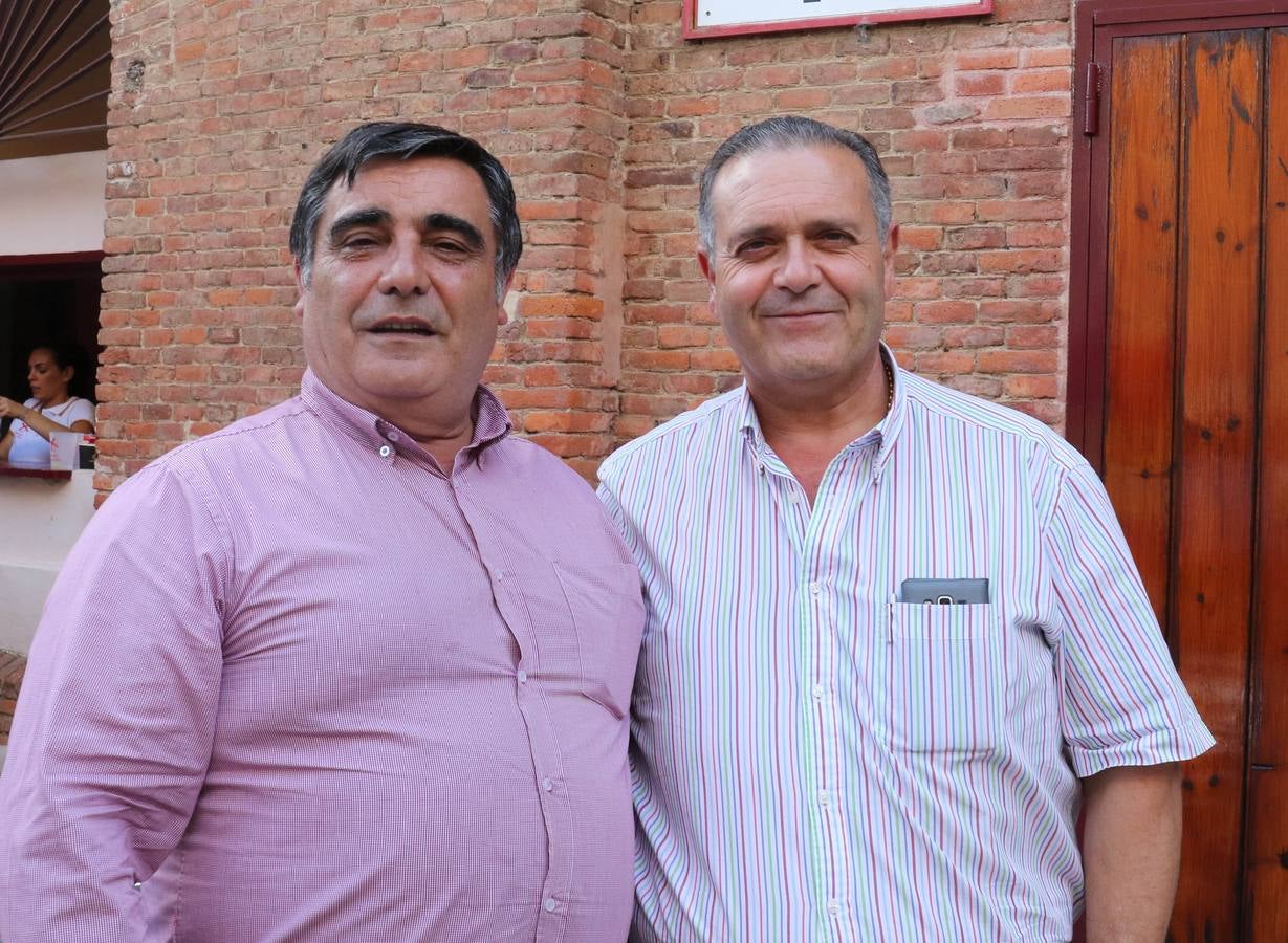 Público asistente a la corrida de toros de José Tomás en Valladolid