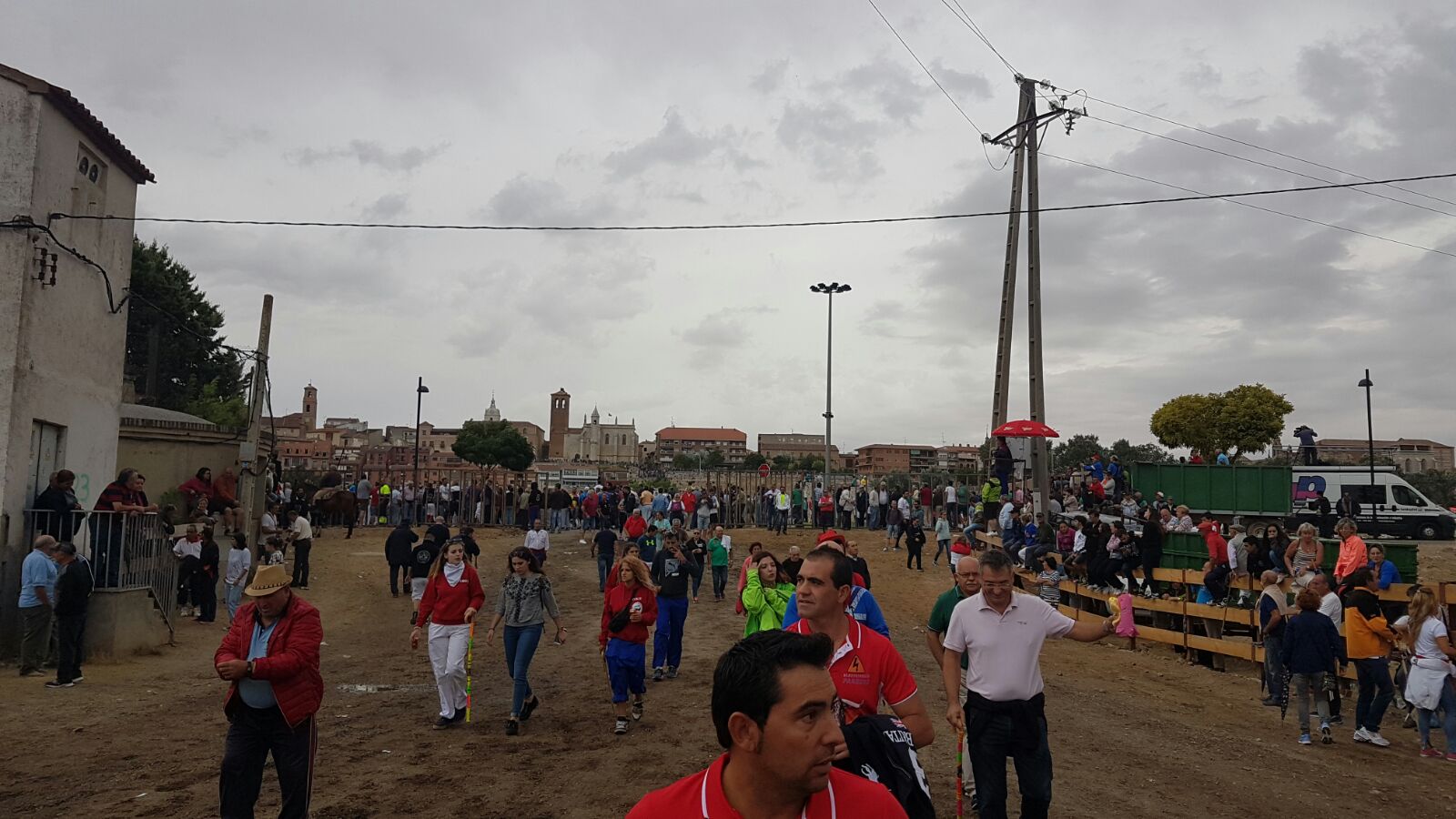 Expectación en Tordesillas en la celebración del primer Toro de la Peña