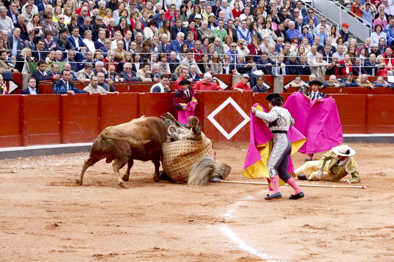 Morante de la Puebla, El Juli y Juan del Álamo, en la cuarta corrida de toros de la Feria de Salamanca