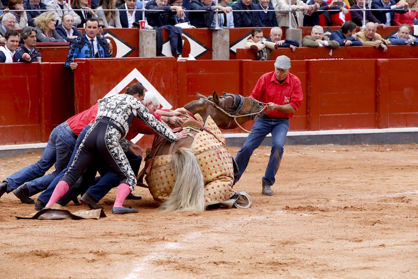 Morante de la Puebla, El Juli y Juan del Álamo, en la cuarta corrida de toros de la Feria de Salamanca