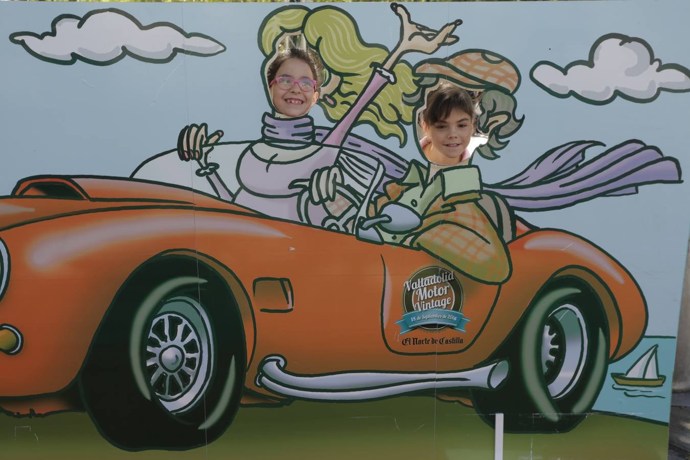 Photocall de la cuarta edición del Valladolid Motor Vintage (2/3)