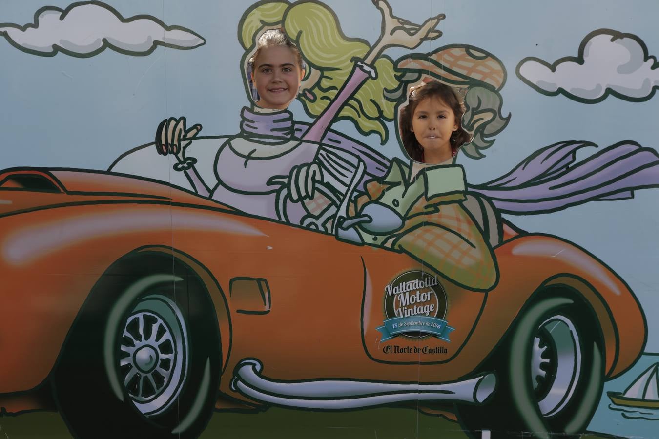 Photocall de la cuarta edición del Valladolid Motor Vintage (2/3)