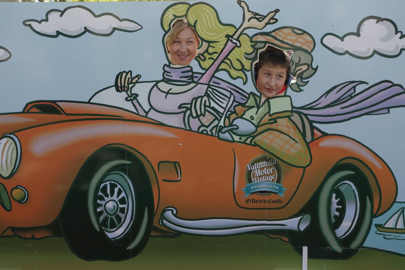 Photocall de la cuarta edición del Valladolid Motor Vintage (2/3)