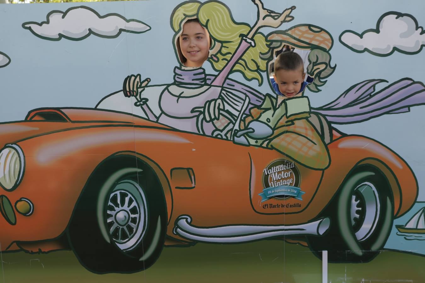 Photocall de la cuarta edición del Valladolid Motor Vintage (2/3)