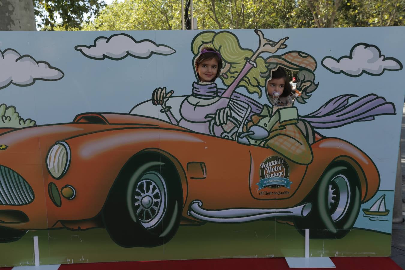 Photocall de la cuarta edición del Valladolid Motor Vintage (3/3)