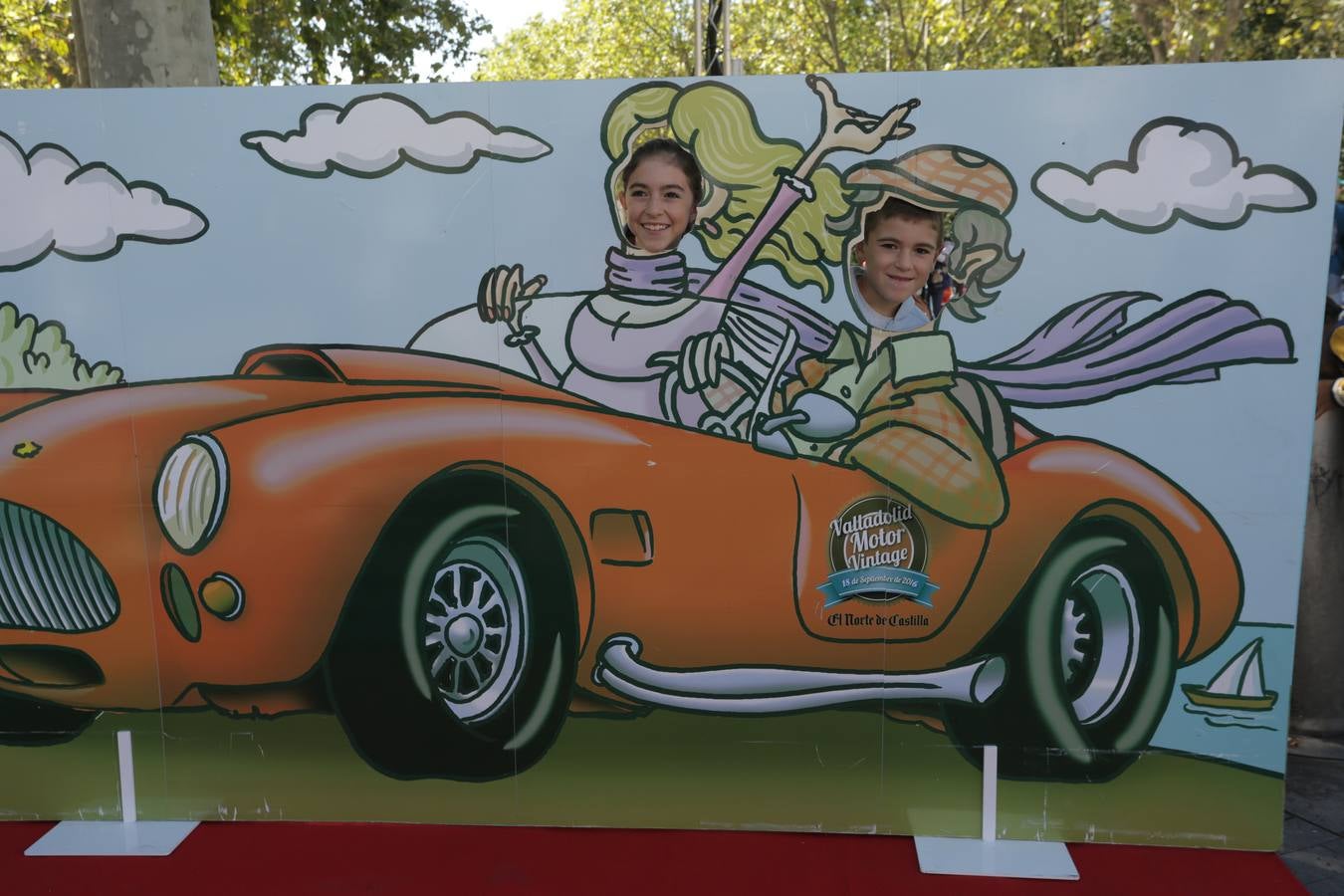 Photocall de la cuarta edición del Valladolid Motor Vintage (3/3)