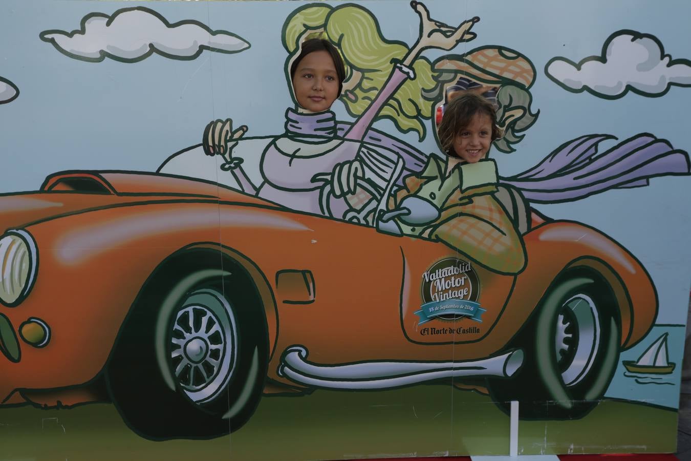 Photocall de la cuarta edición del Valladolid Motor Vintage (3/3)