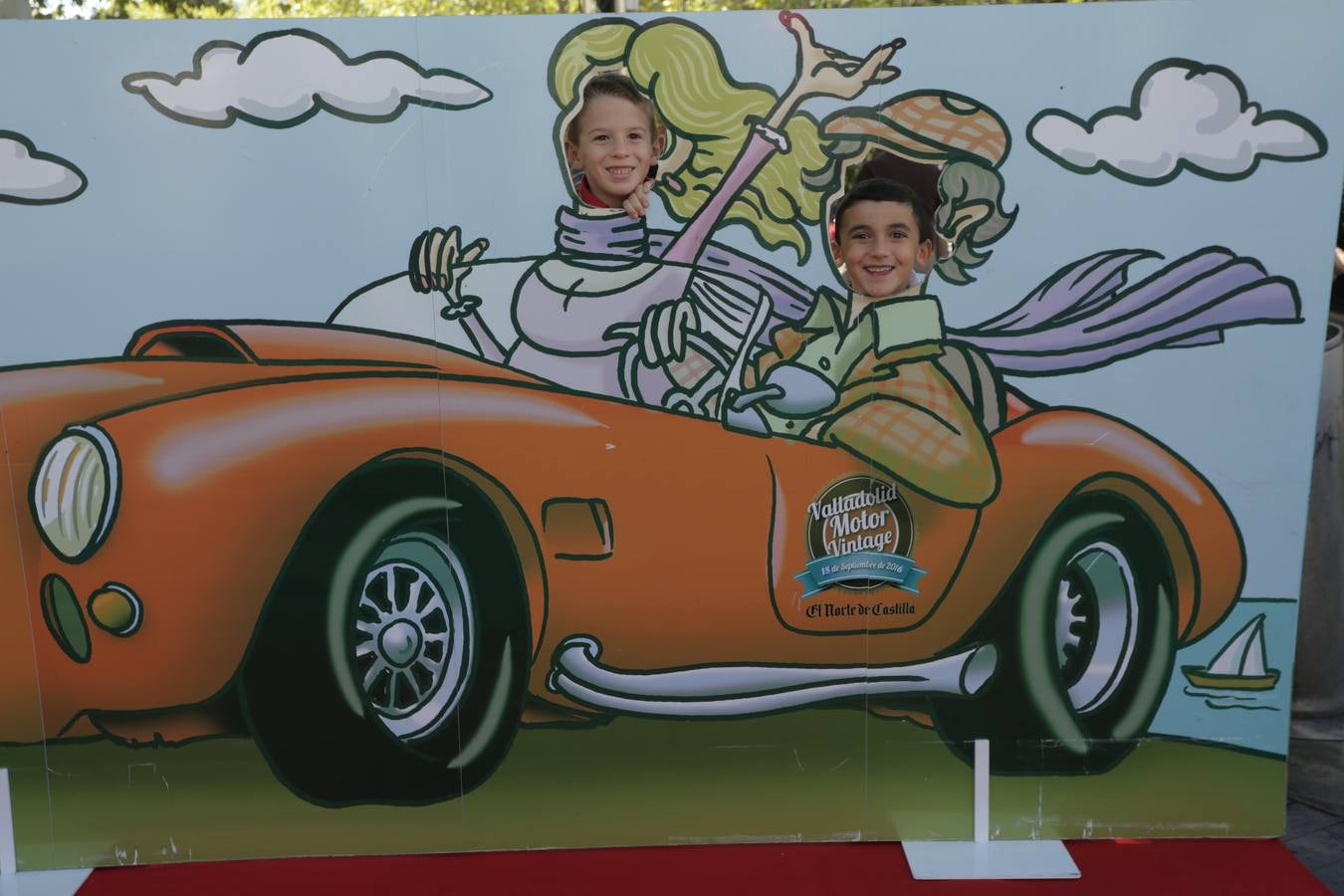 Photocall de la cuarta edición del Valladolid Motor Vintage (3/3)