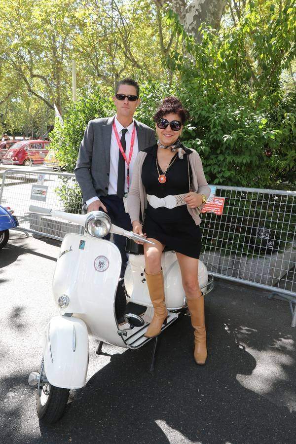 Público en la cuarta edición del Valladolid Motor Vintage (1/3)