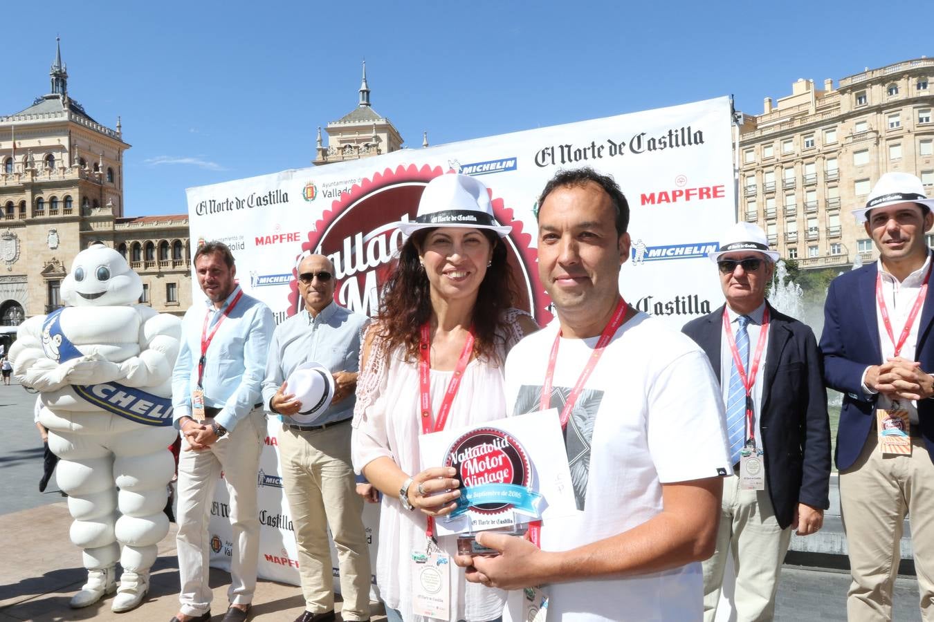 Público en la cuarta edición del Valladolid Motor Vintage (2/3)