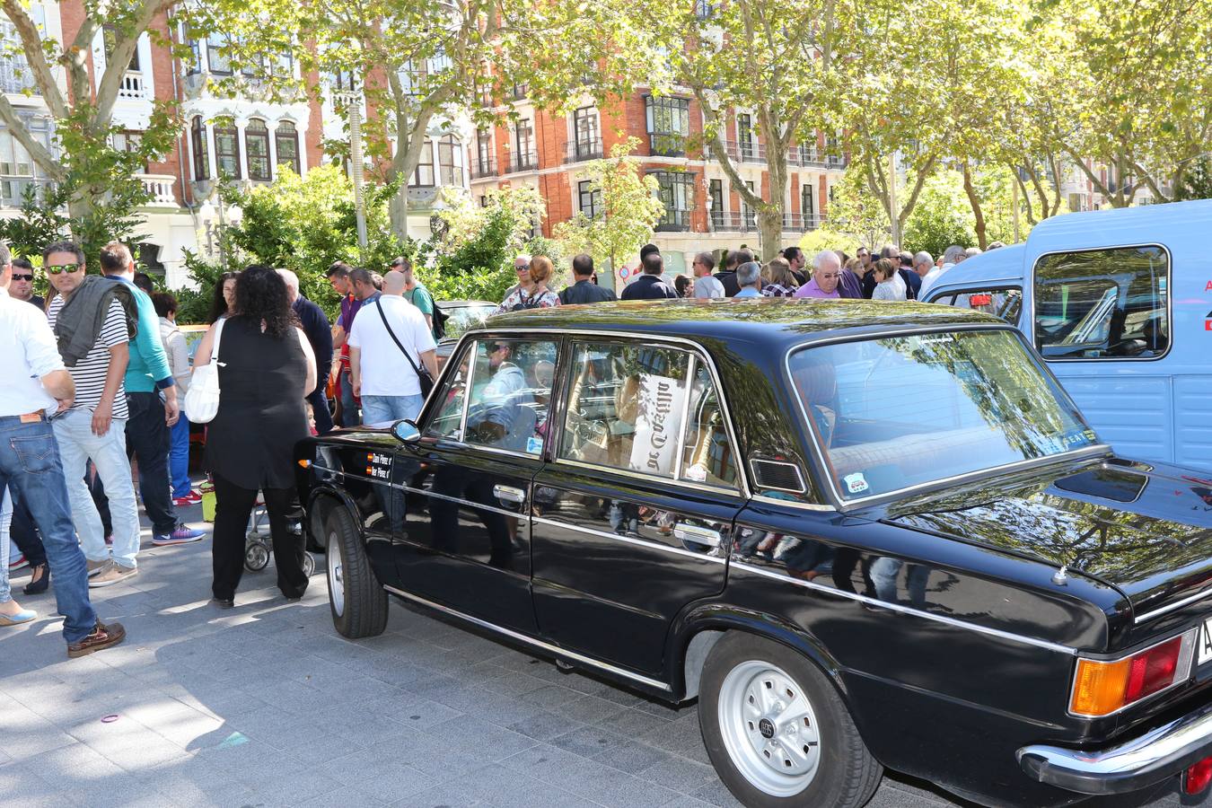 Público en la cuarta edición del Valladolid Motor Vintage (3/3)