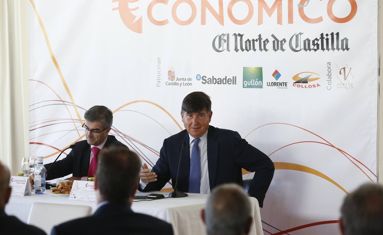 El exministro Manuel Pimentel en el Foro Económico de El Norte de Castilla