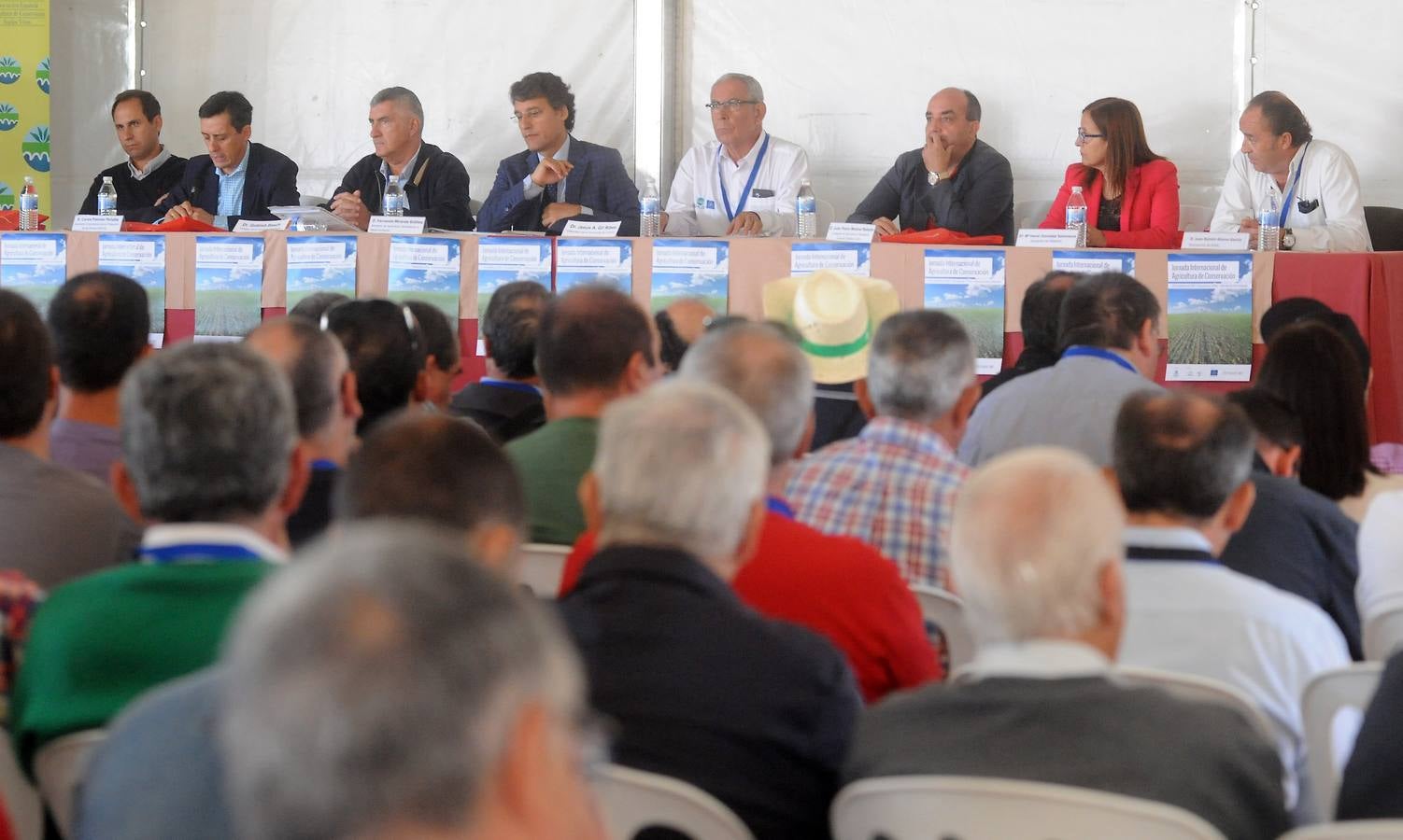 Barruelo del Valle acoge la I Jornada Internacional de Agricultura de Conservación