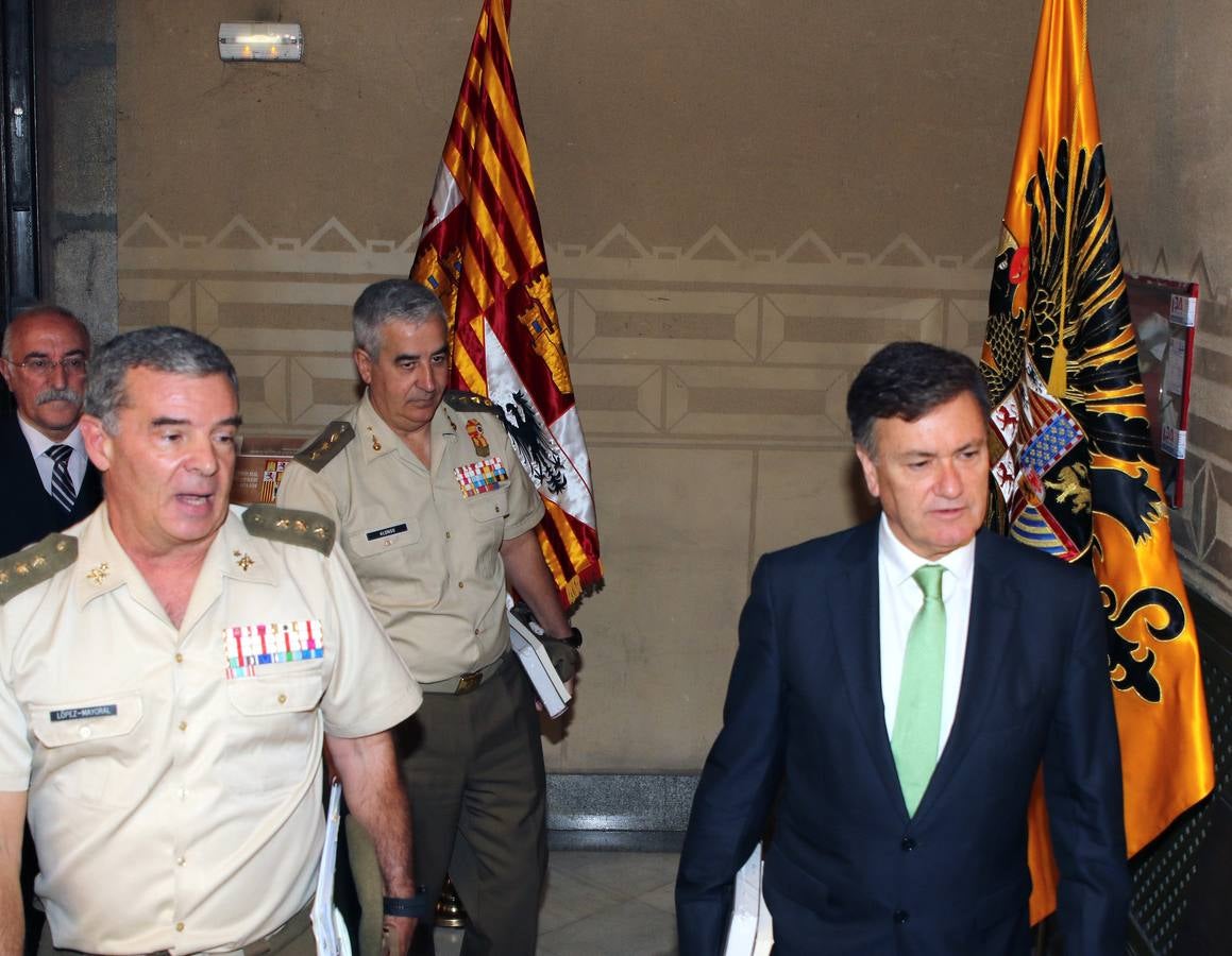 La Diputación de Segovia acoge una exposición sobre la evolución de la bandera en España