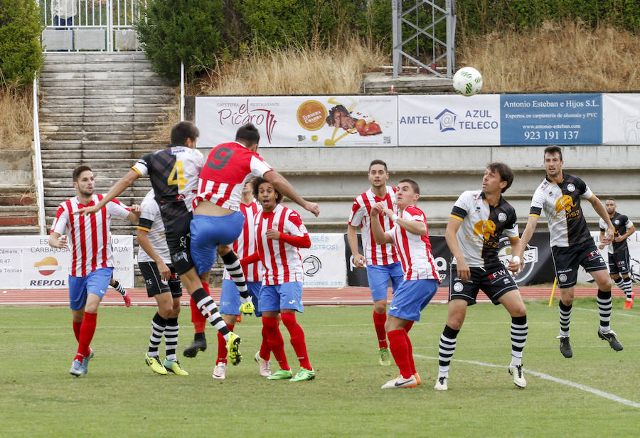 Unionistas de Salamanca vence al Atlético Bembibre