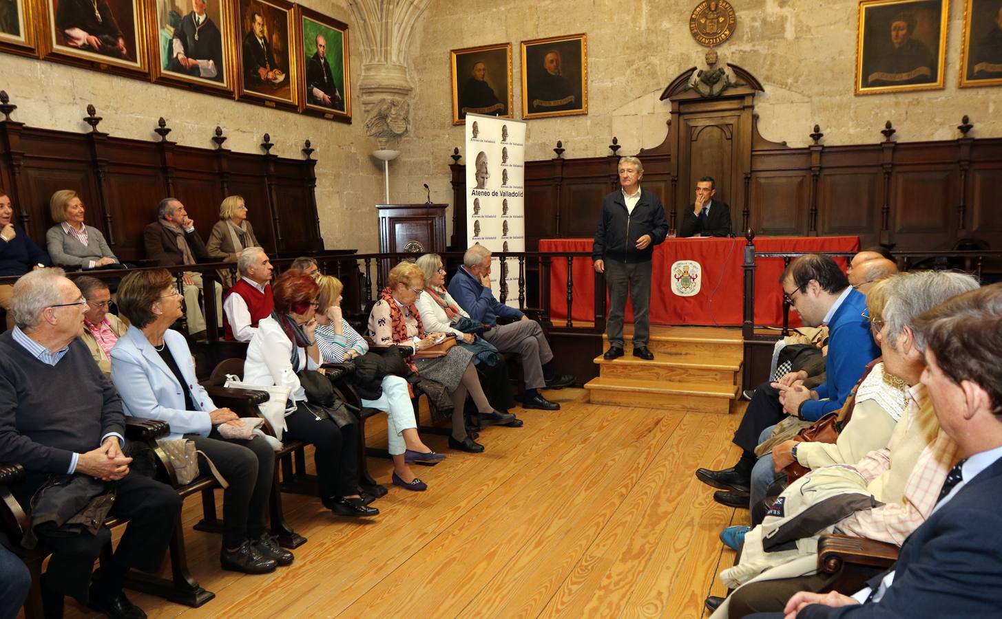 Martín de la Guardia participa en el ciclo de conferencias del Ateneo sobre la Unión Europea