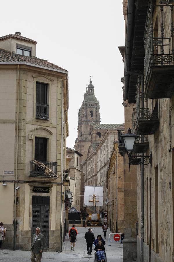 Rodaje nocturno de la serie &#039;Still Star Crossed&#039; en la calle Compañía de Salamanca