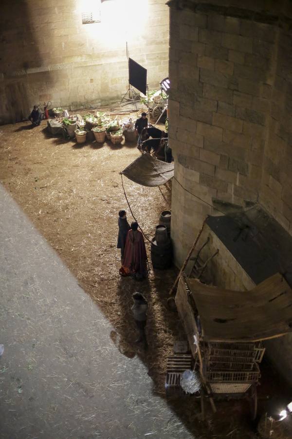 Rodaje nocturno de la serie &#039;Still Star Crossed&#039; en la calle Compañía de Salamanca