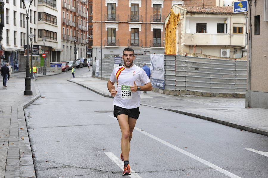 Marcha solidaria contra el cáncer en Valladolid (Fotos 1)