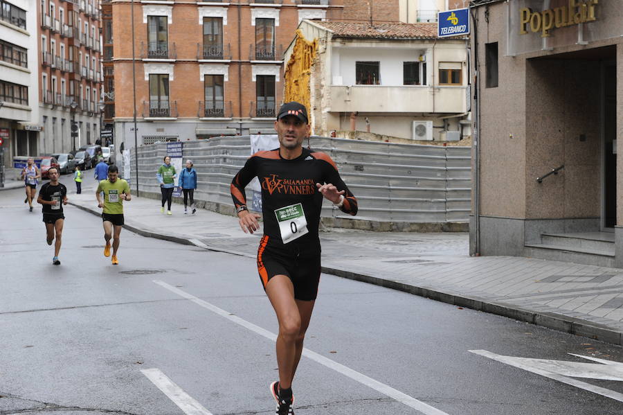 Marcha solidaria contra el cáncer en Valladolid (Fotos 1)