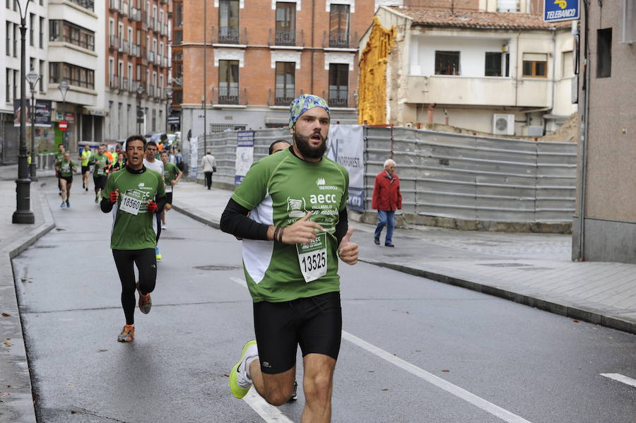 Marcha solidaria contra el cáncer en Valladolid (Fotos 1)