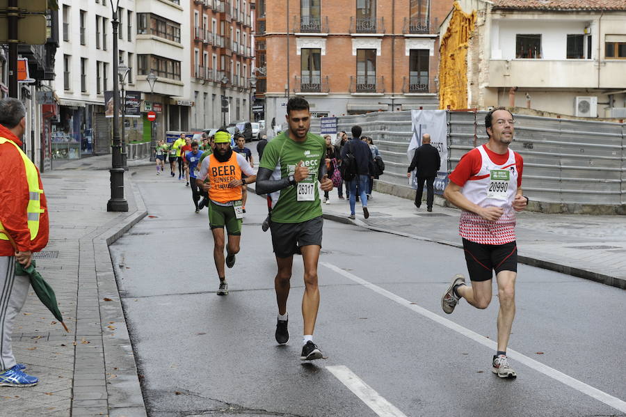 Marcha solidaria contra el cáncer en Valladolid (Fotos 1)