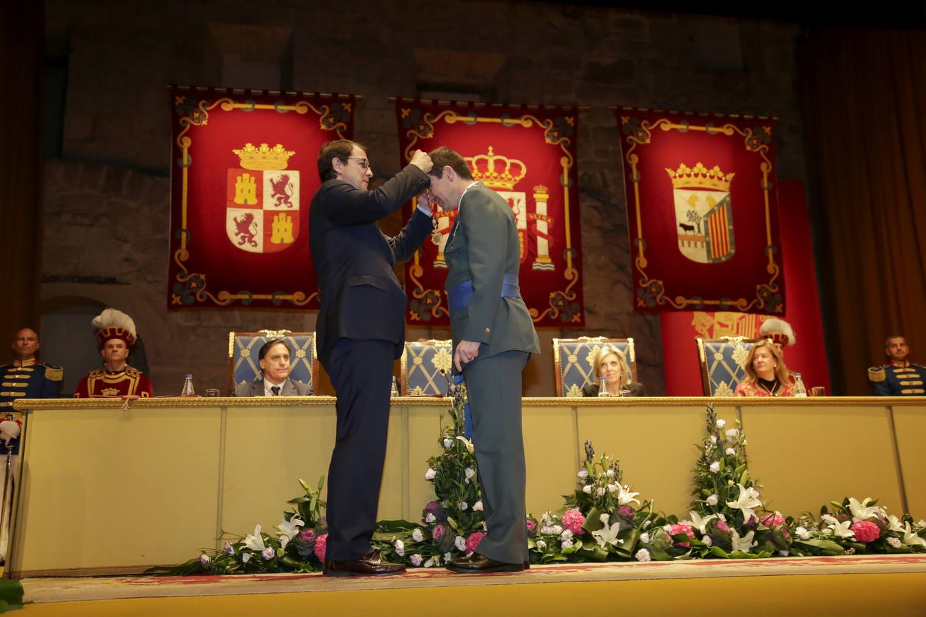 La Policía Nacional y La Guardia Civil reciben la Medalla de Oro de Salamanca