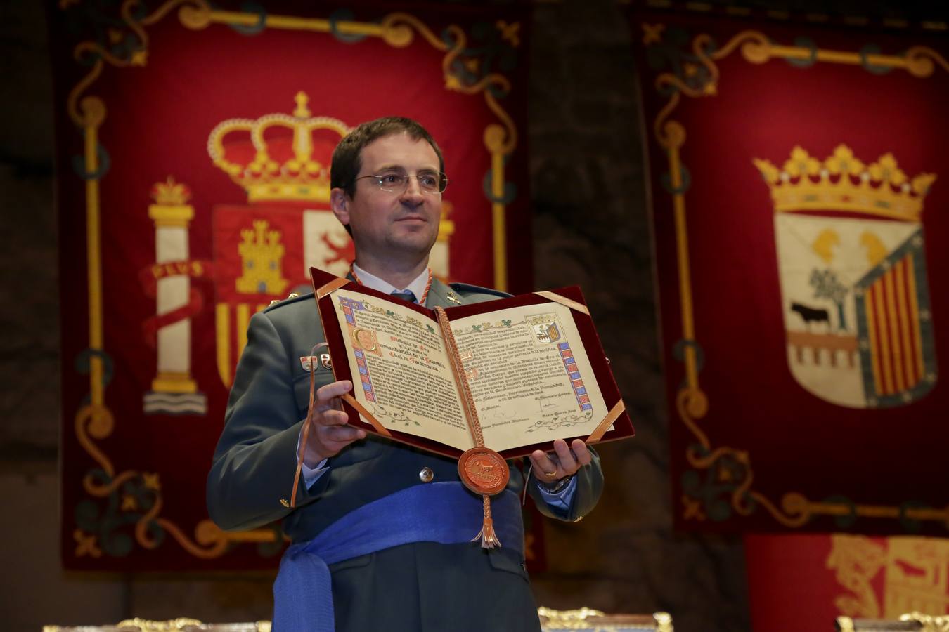 La Policía Nacional y La Guardia Civil reciben la Medalla de Oro de Salamanca