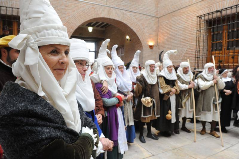 Carlos V, recibido y agasajado por Rodrigo de Dueñas en Medina del Campo