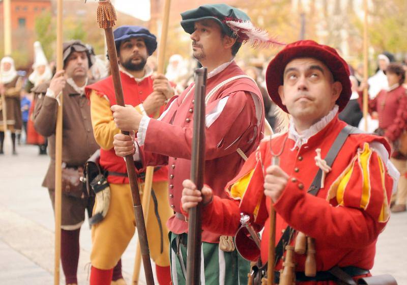 Carlos V, recibido y agasajado por Rodrigo de Dueñas en Medina del Campo