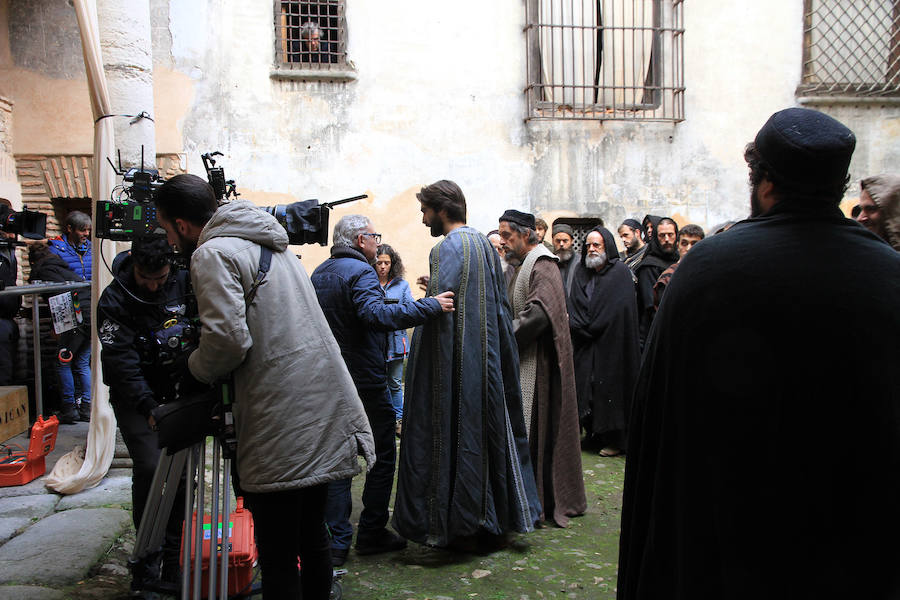 Rodaje de &#039;La Catedral del Mar&#039; en Segovia con Aitor Luna (2/2)