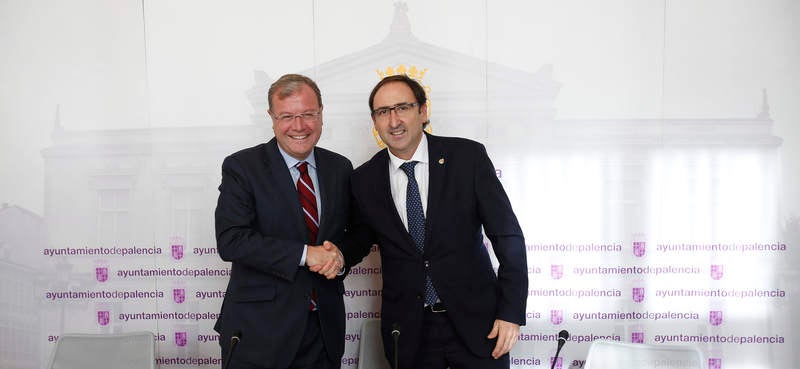 El alcalde de León visita Palencia