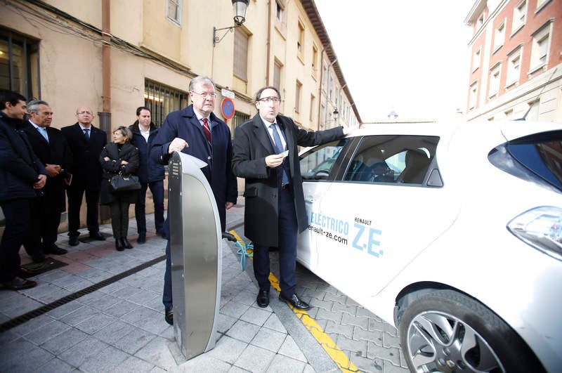 El alcalde de León visita Palencia