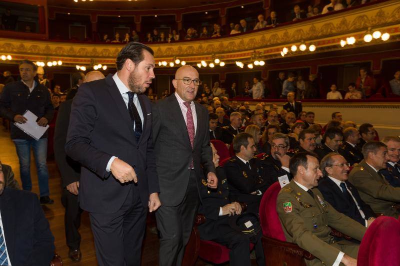 Celebración del Día de la Policía en Valladolid (1/2)