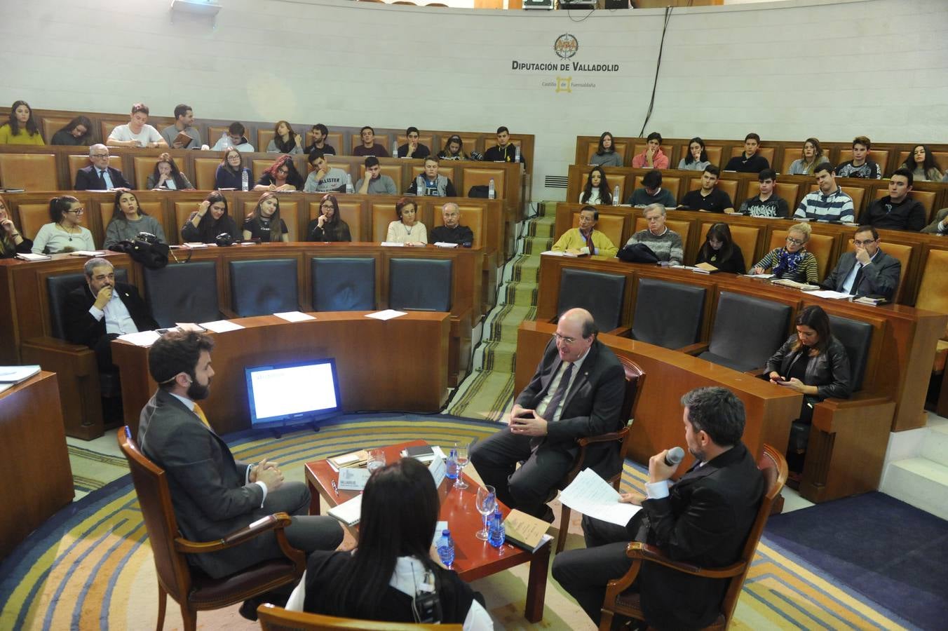 Segunda mesa redonda de las jornadas &#039;Valladolid, Tierra Capital del Español&#039; organizadas por El Norte de Castilla