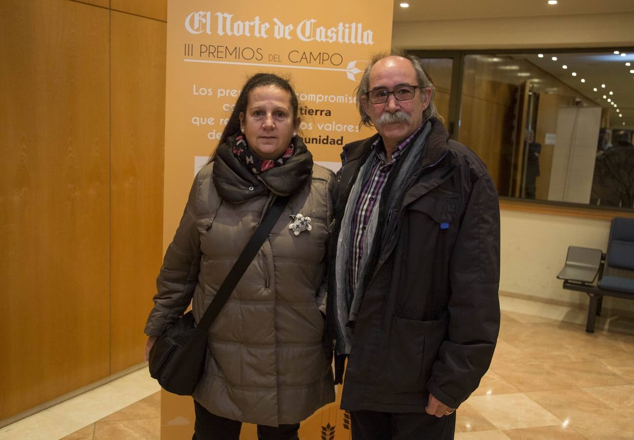 Belén Madrigal y el escultor Emilio Sánchez.