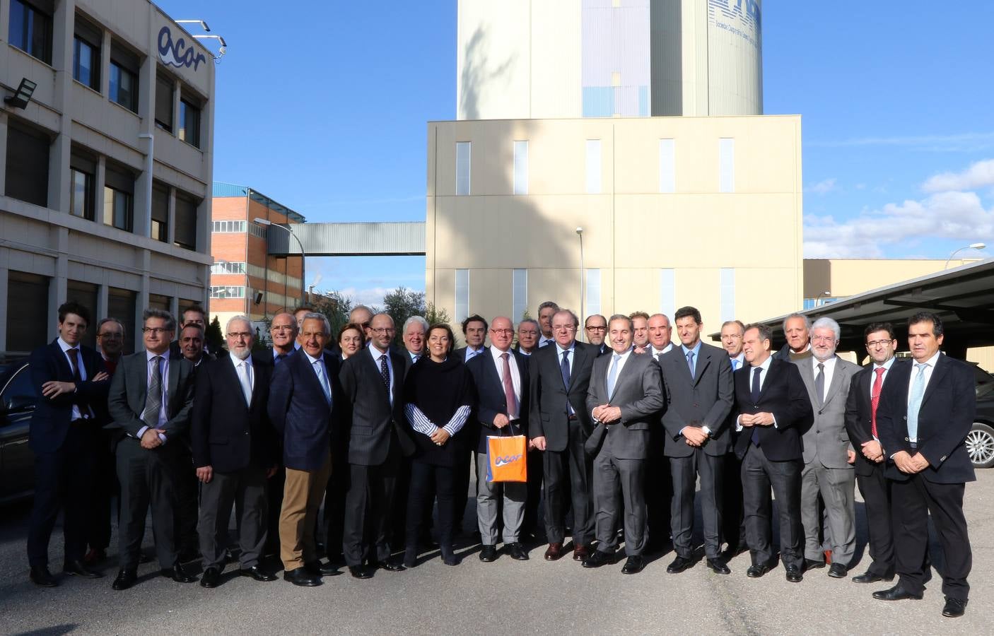 Juan Vicente Herrera visita las instalaciones de la azucarera Acor de Olmedo (Valladolid)