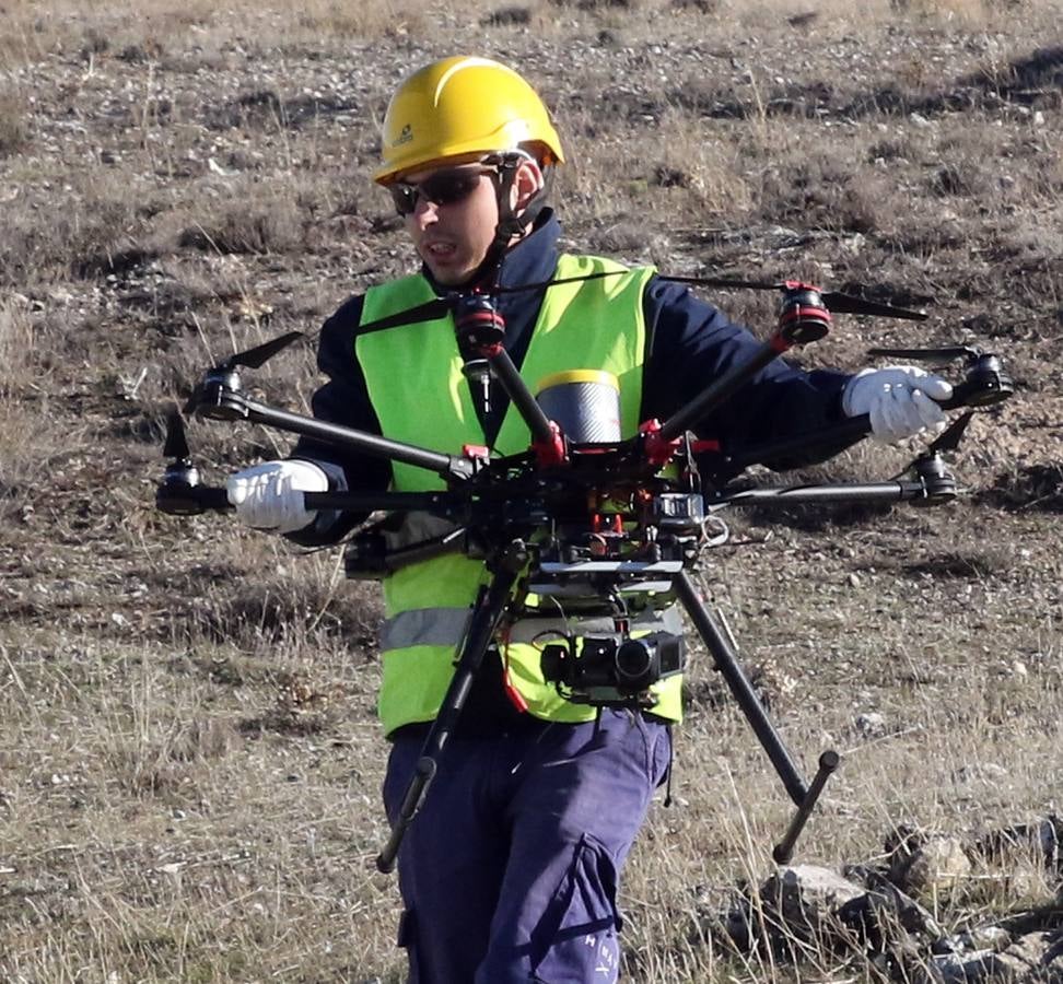 Unión Fenosa inspecciona las líneas eléctricas de Segovia con drones